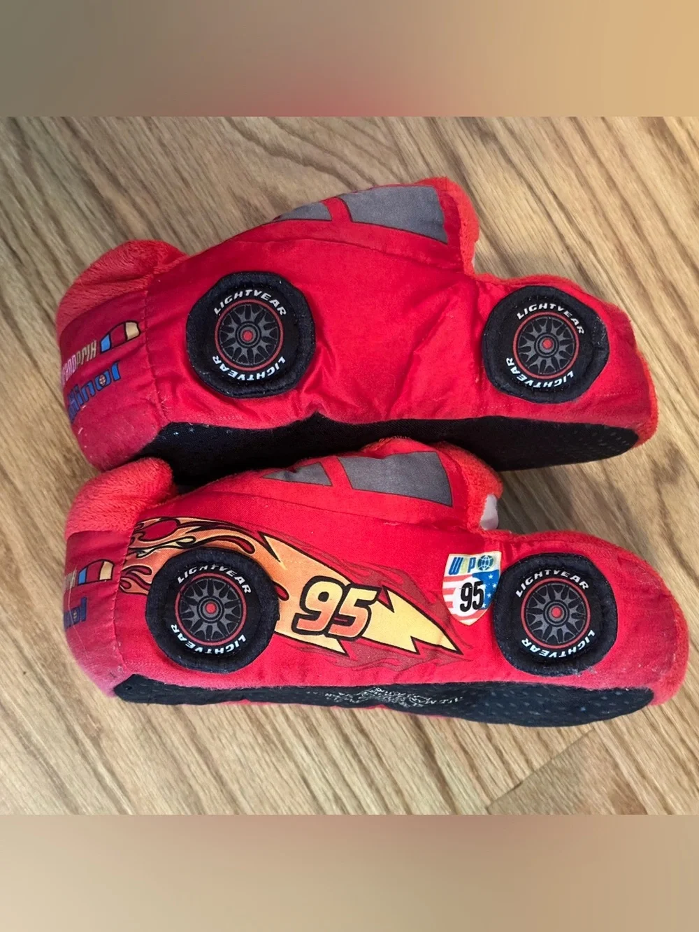 Lightening McQueen Slippers size 11/12 Kids